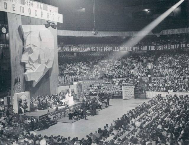 Vintage USA Looks Very Special