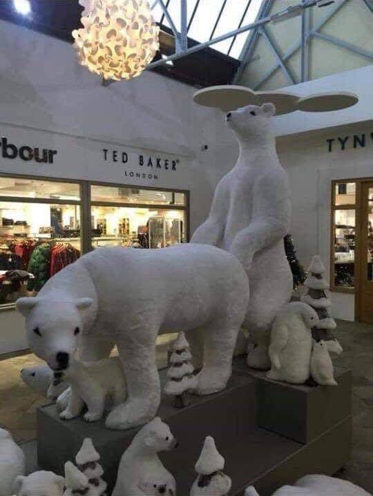 Now This Is A Nice Christmas Installation For A Shopping Mall