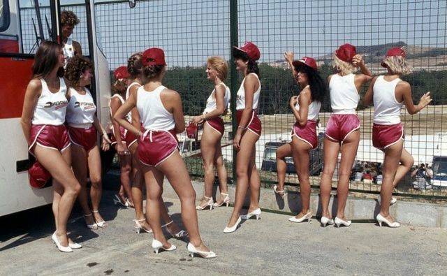 How Grid Girls Were Looking At The First Hungarian Grand Prix 1986