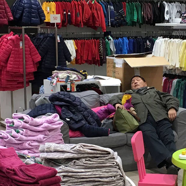 Men Who Know The Pain Of Shopping