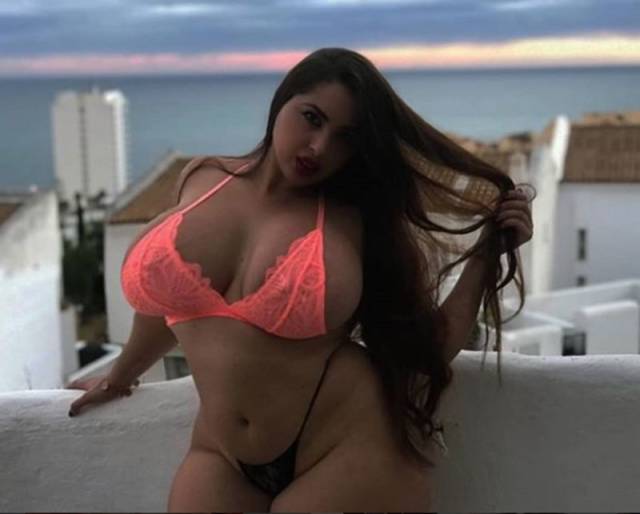 Erotic Actress Says She Is Receiving Death Threats Because Of Her Gorgeous Body