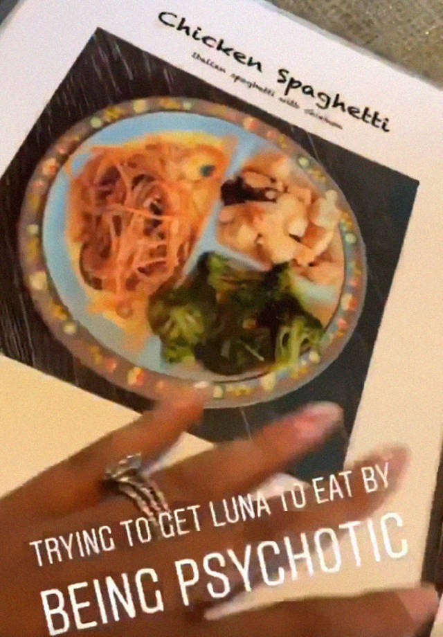Chrissy Teigen Made A “Toddler Menu”, So Her Kid Would Eat More Eagerly