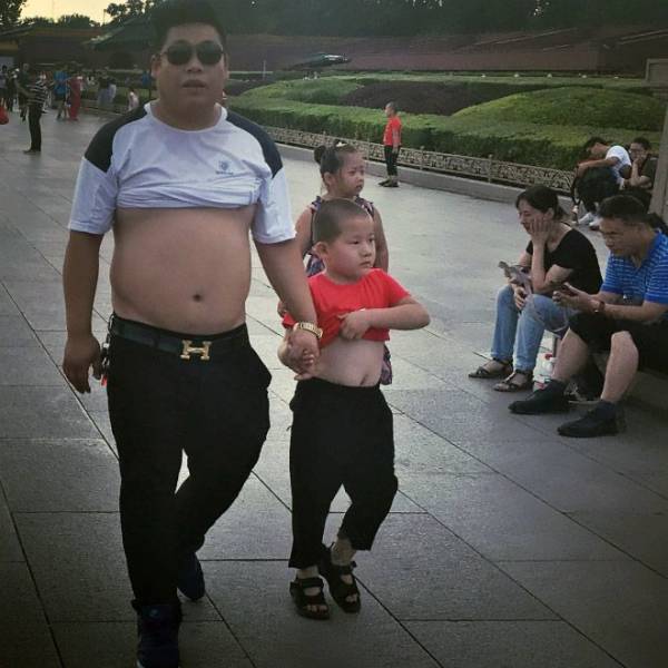 The “Beijing Bikini” Is One Of China’s Weirdest Fashion Trends For Men