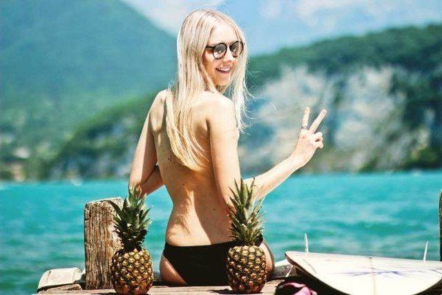 Girls Love Pineapples And We Love Girls!