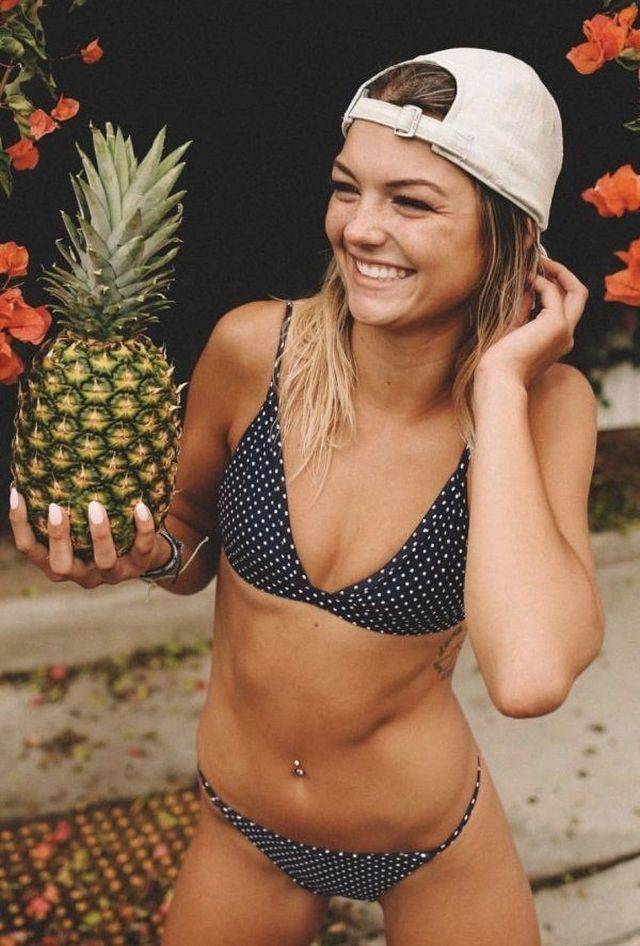 Girls Love Pineapples And We Love Girls!