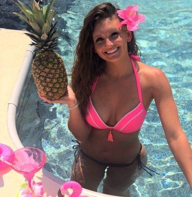 Girls Love Pineapples And We Love Girls!