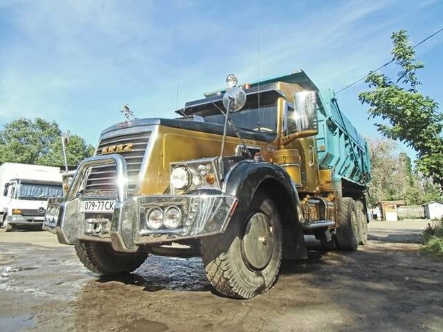 Old Russian Truck Gets A New Life