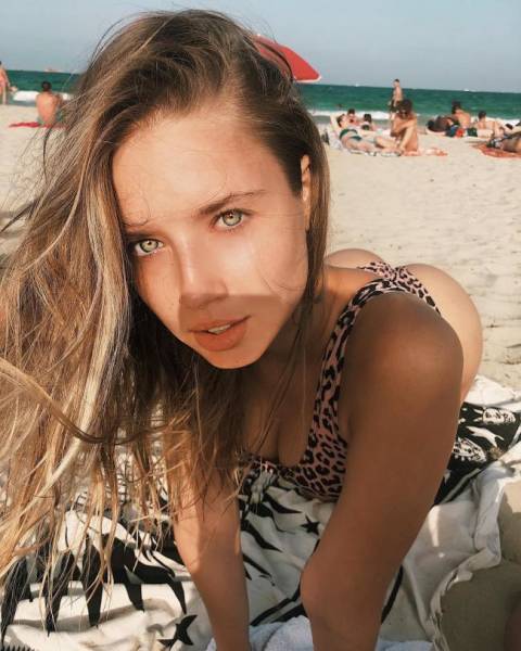 Russia Might Be Cold, But Russian Girls Are Pretty Hot