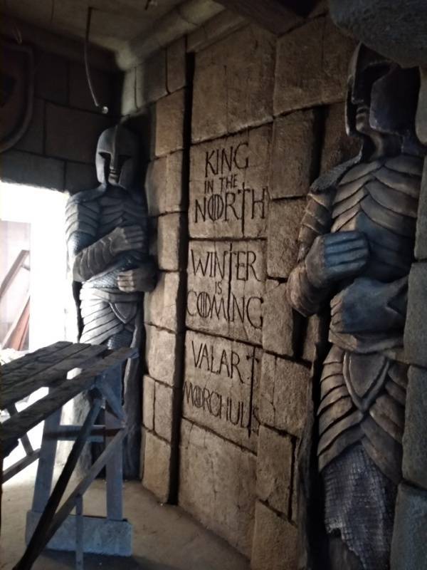 Room Of A “Game Of Thrones” Fan