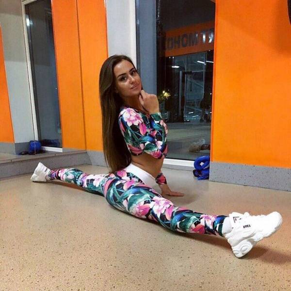 Fit Girls That Are Almost Too Hot to Handle