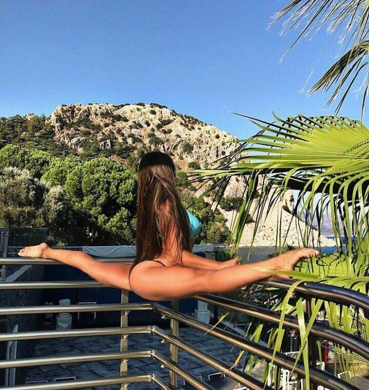 Fit Girls That Are Almost Too Hot to Handle