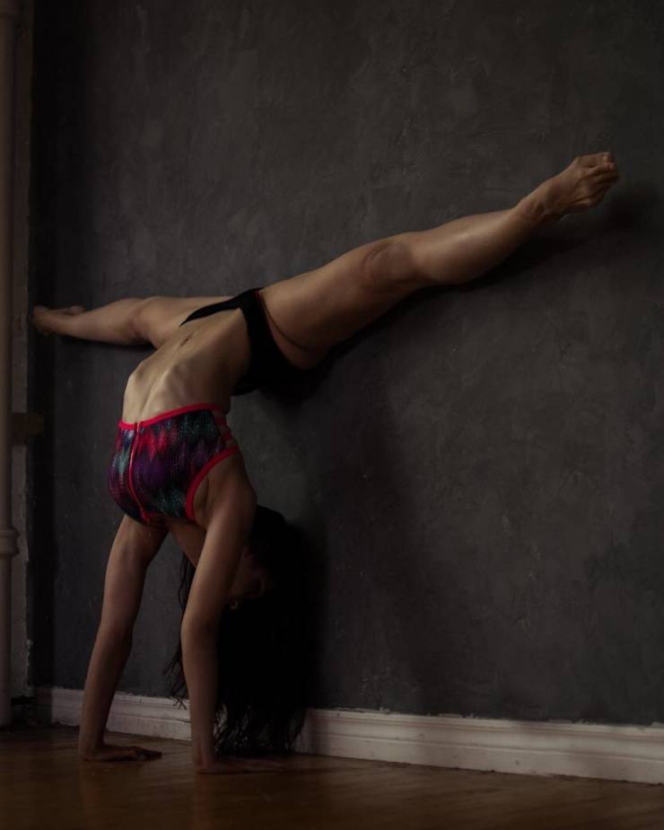 Fit Girls That Are Almost Too Hot to Handle