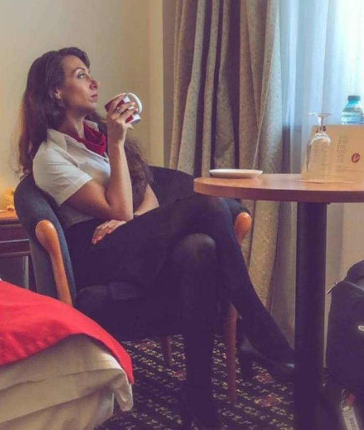 Pretty Flight Attendants Show How They Look Like When Not At Work