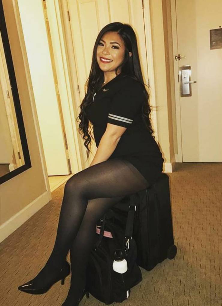 Pretty Flight Attendants Show How They Look Like When Not At Work