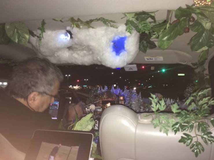 Taxi Drivers Who Will Do Anything To Make Your Ride Special