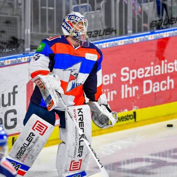 German Hockey Players Had The Best Designers For Their Uniform