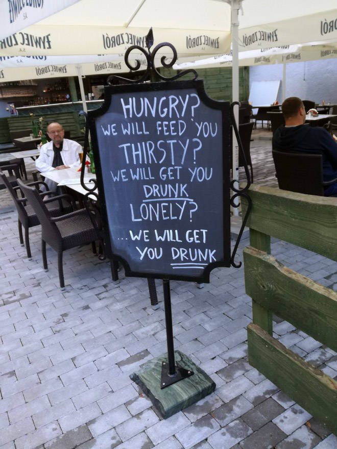 It’s Impossible To Ignore These Sidewalk Signs