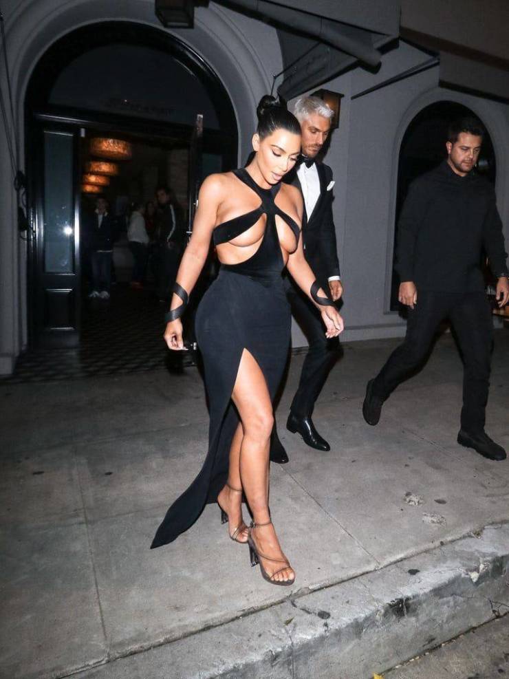 Kim Kardashian’s Revealing Dress Gets A Street Test (16