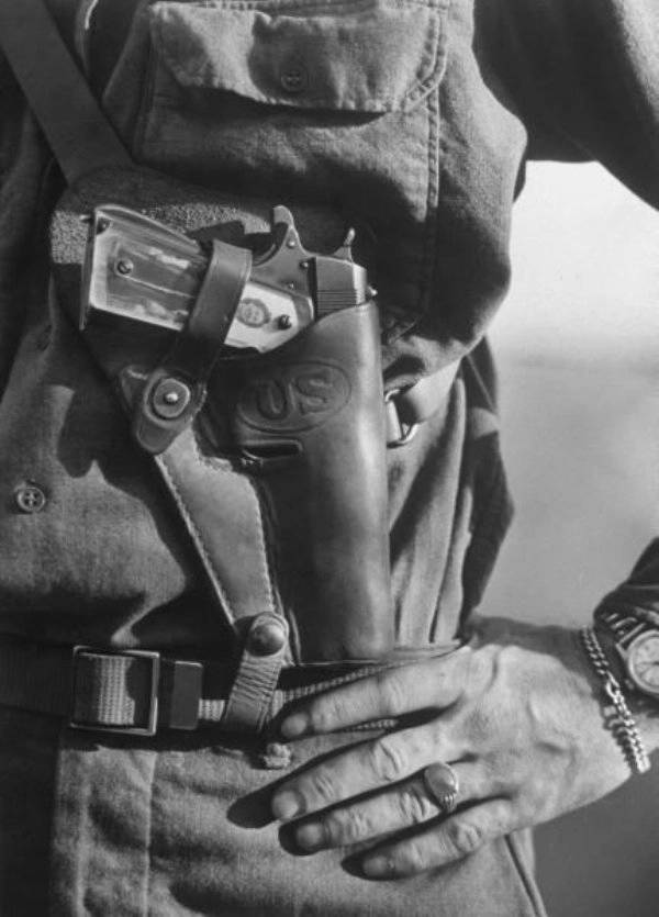 WWII “Sweetheart” Pistols With Grips Made Of Downed Plane Parts