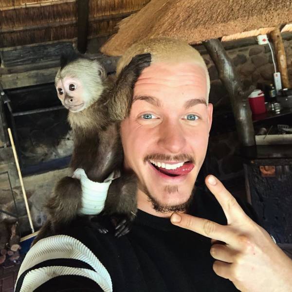 Swiss Man Gets Rid Of Everything He Had And Moves To Africa To Help Animals