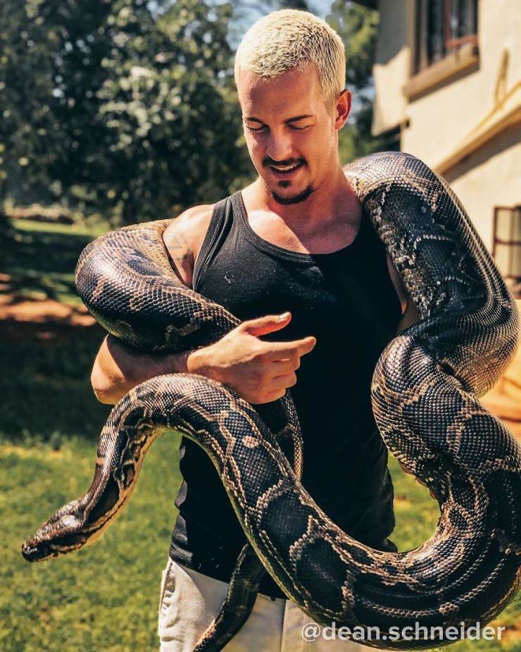 Swiss Man Gets Rid Of Everything He Had And Moves To Africa To Help Animals