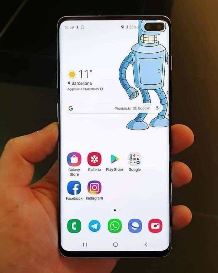 New Samsungs Need Wallpapers To Mask Camera Holes