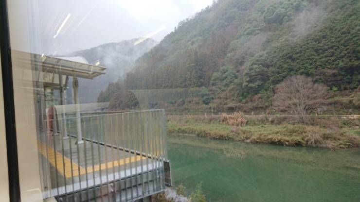 This Japanese Train Station Only Exists So That People Can Admire The Scenery