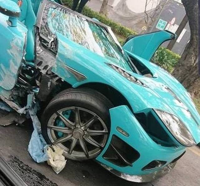 Mexican Businessman Destroys A Special Edition $1.5 Million Koenigsegg