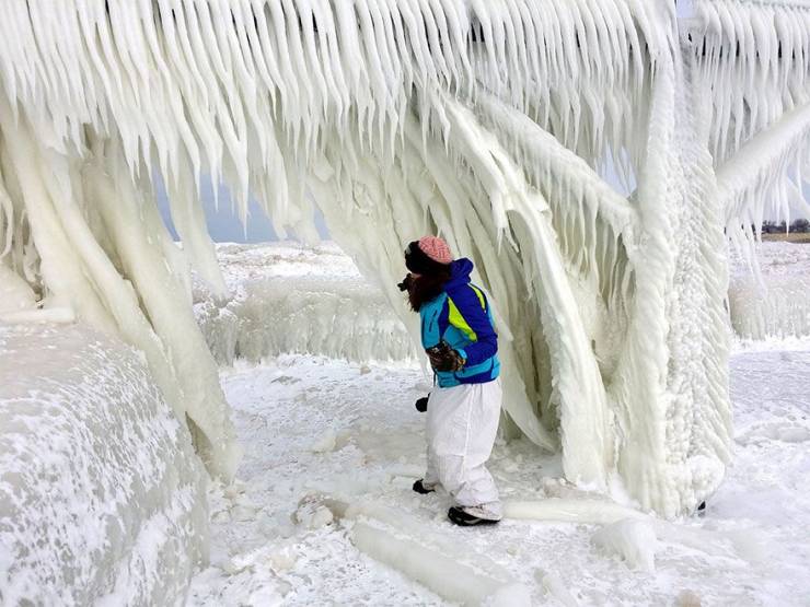 Spring Transformed Lake Michigan Into A Frozen Wonderland