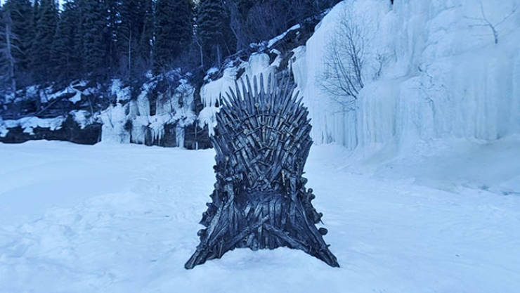 “Game Of Thrones” Hides 6 Thrones Around The World For The Fans To Find