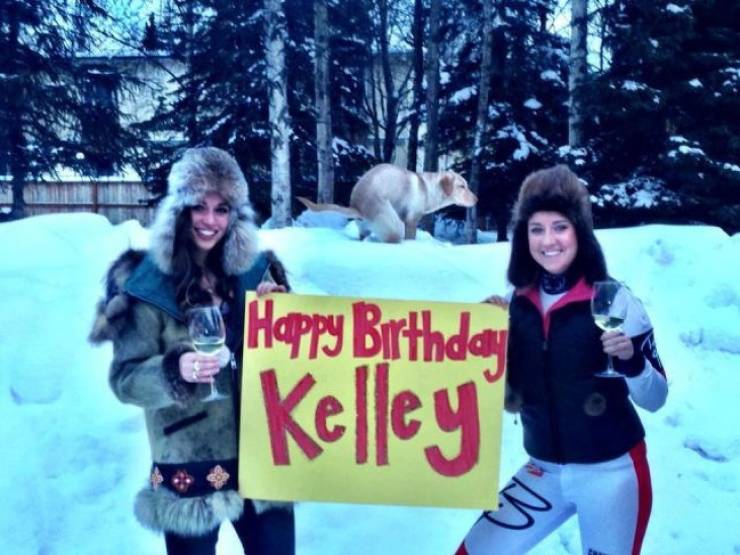 Photobombers Who Couldn’t Care Less About Your Perfect Photos