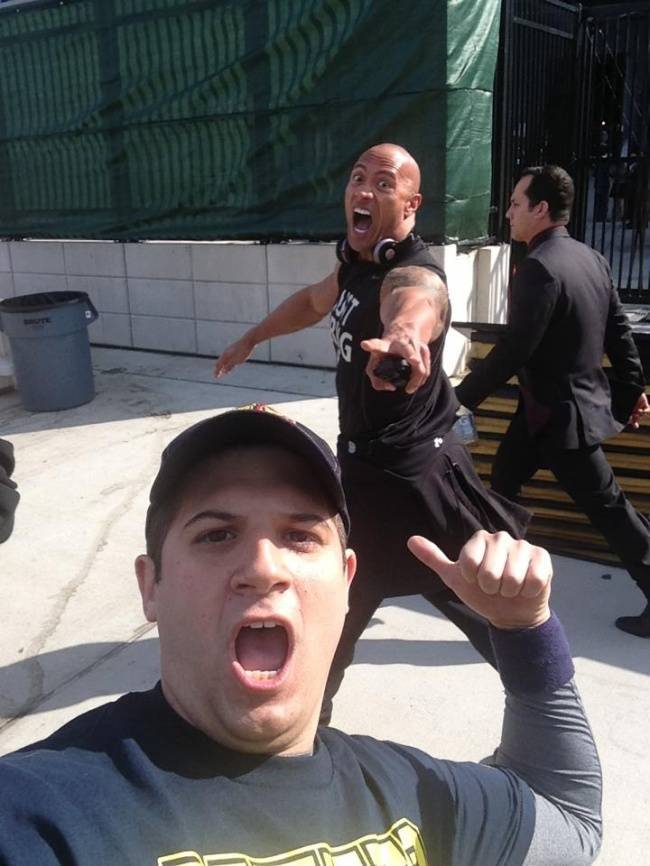 Photobombers Who Couldn’t Care Less About Your Perfect Photos