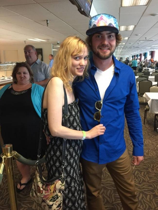 Photobombers Who Couldn’t Care Less About Your Perfect Photos