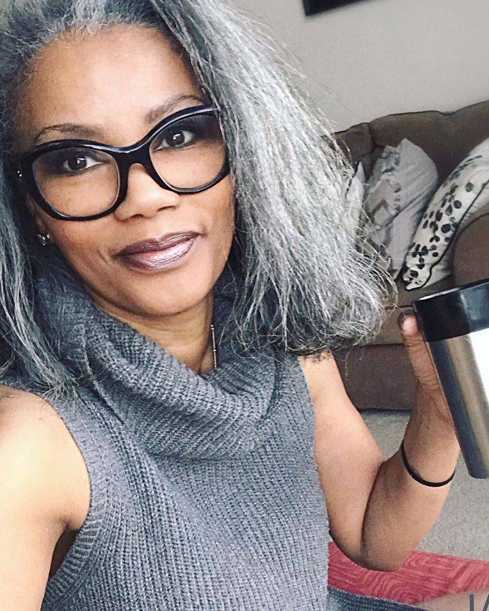 These Women Love Their Natural Gray Hair, And Are Absolutely Right To Do So