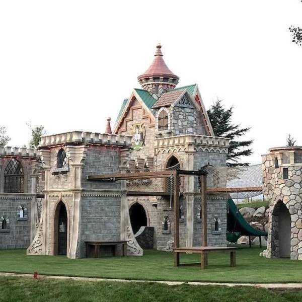 These Playhouses For Kids Are Better Than Most Real Houses