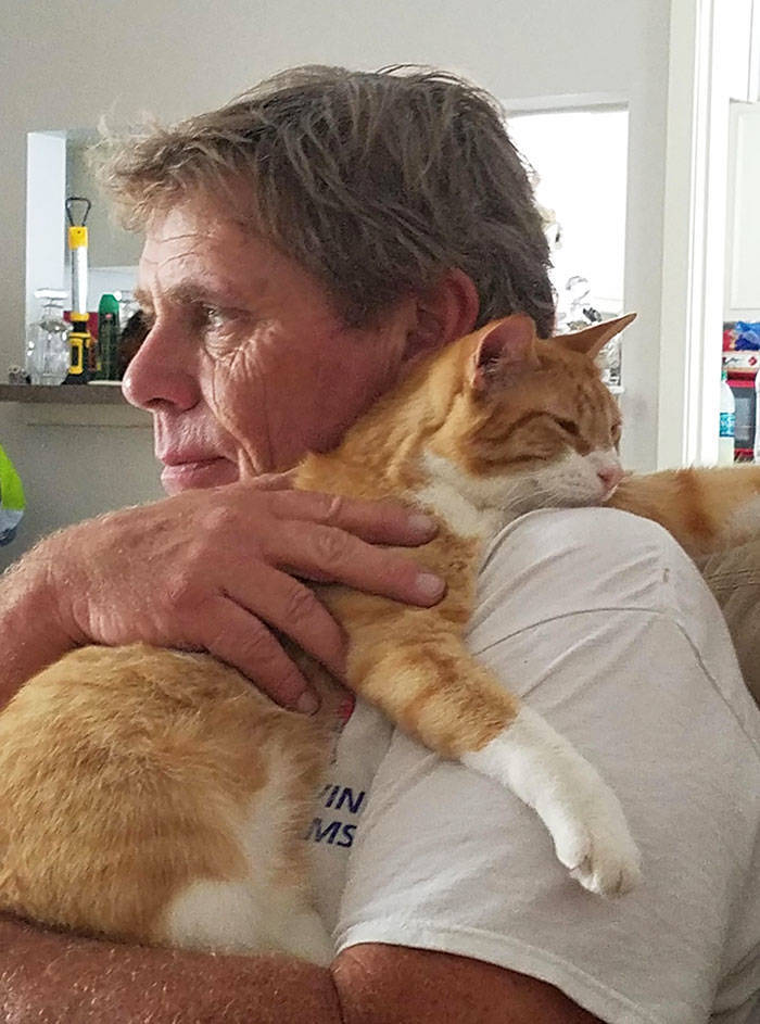 Cats Love Men Just As Much As They Love Women. And The Feeling Is Mutual