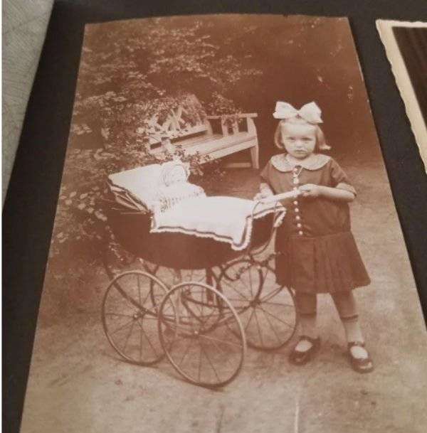 Old Family Photos Are Like A Time Machine