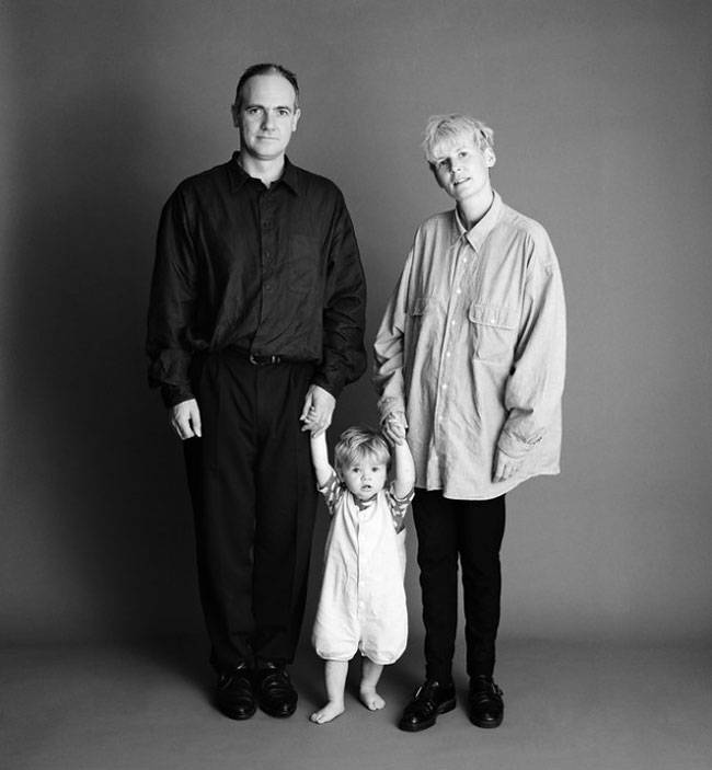 Photographer Takes Photos Of One Family Since 1991, Collects Them Into A Project