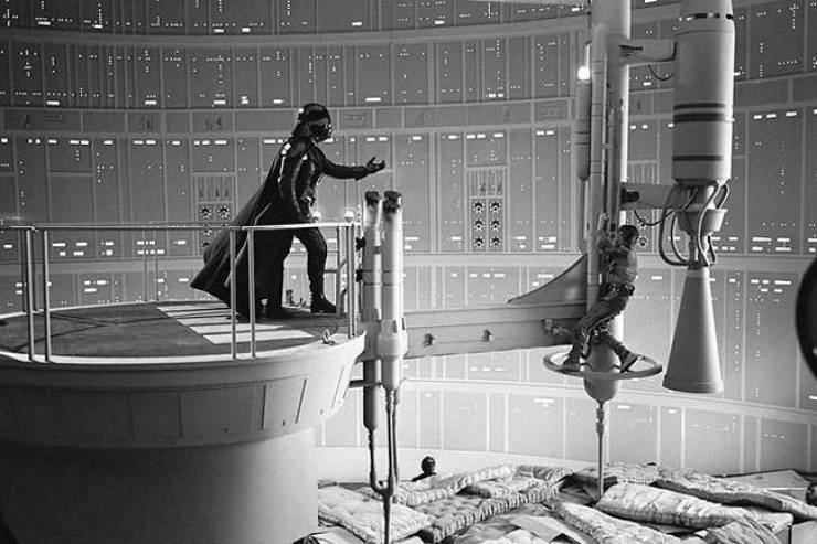 Behind-The-Scenes Photos Are Even Better When They’re From Classic Movies