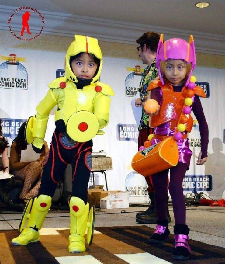 These 11-Year-Old Twin Girls Are Cosplay Geniuses!