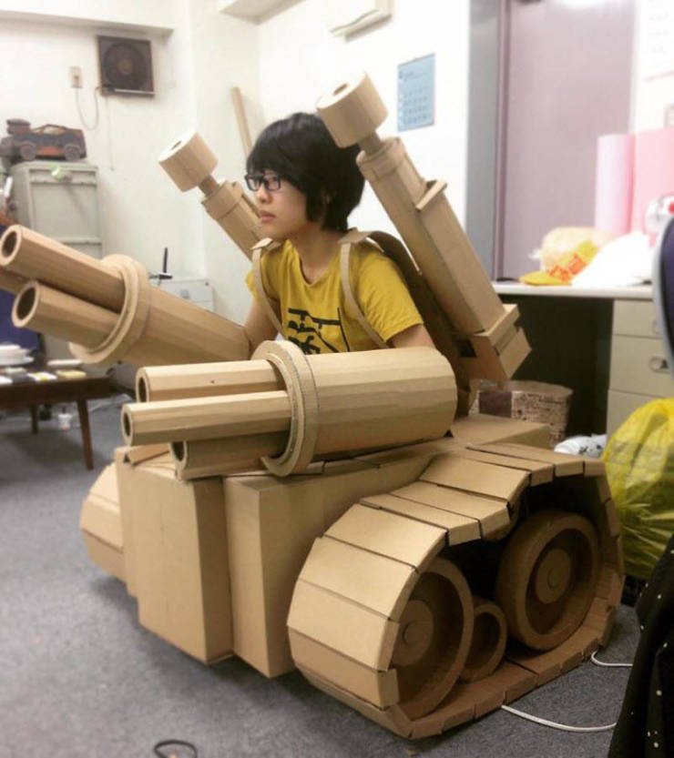Japanese Woman Gives Cardboard Boxes Another Chance