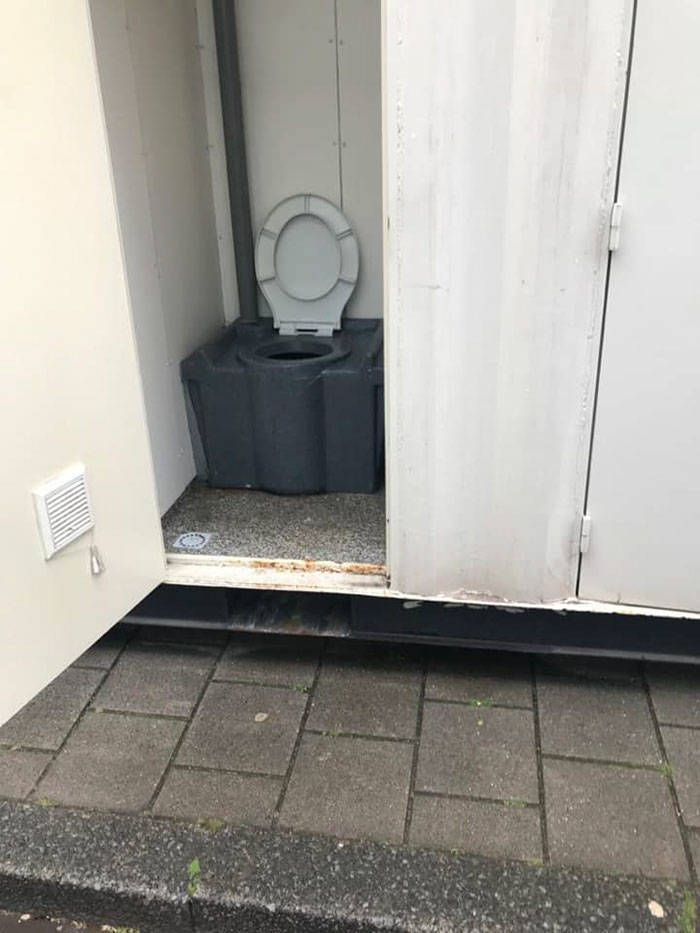 Guy Got A “Jackpot” Of An Airbnb After He Arrived In Amsterdam