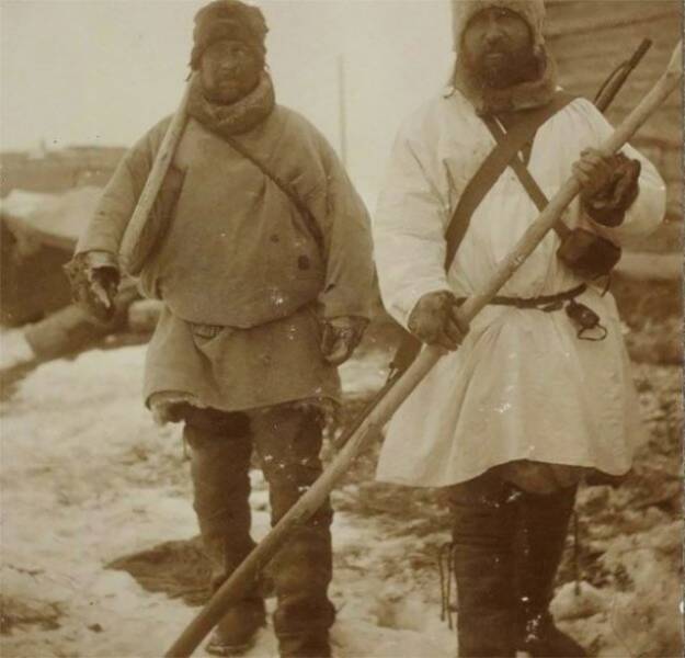 Russian North Dwellers From The Beginning Of The XXth Century