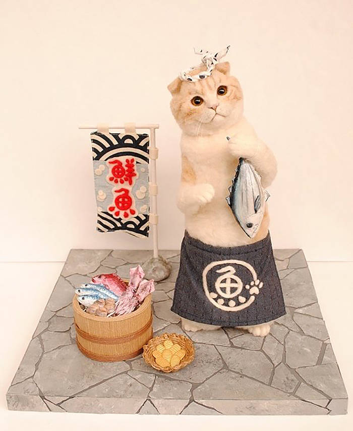 Japanese Artist Creates Incredibly Realistic Animals From Felt Wool