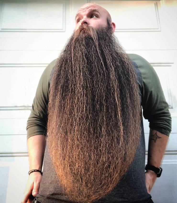 This Guy Hasn’t Shaven His Beard Since 2014 And It’s Currently 76 Cm Long