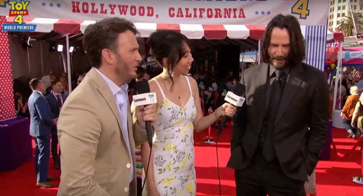 Keanu Reeves Finds Out That He Is The Internet’s Boyfriend Now