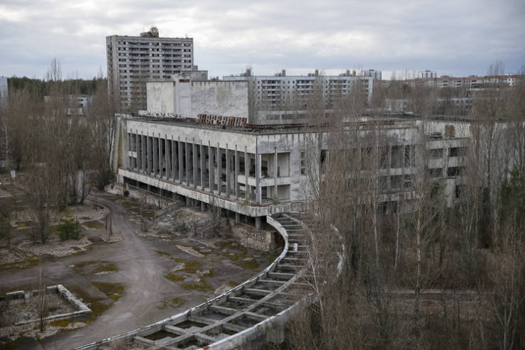 Chernobyl Zone Of Alienation. 33 Years Later. (17 pics) - Izismile.com