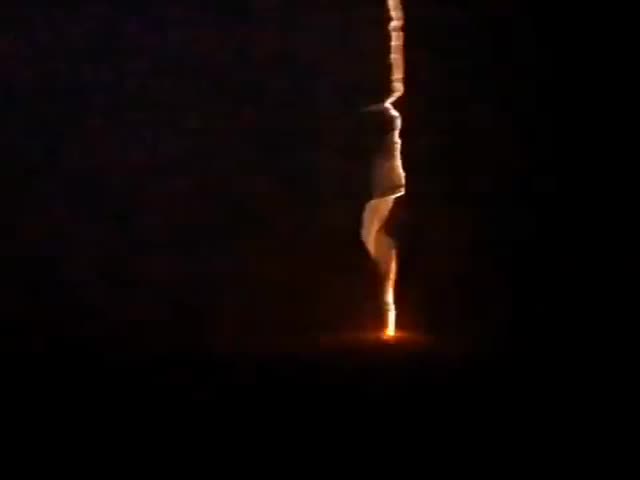That’s One Hell Of A Lightning Bolt!
