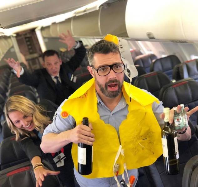 Artist Trolls Awful Airplane Passengers With His Witty Photos