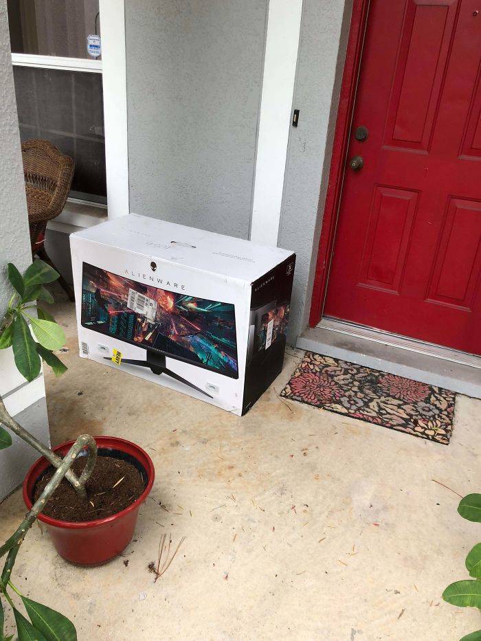 These Delivery Drivers Need To Step Up Their Game